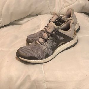 ADIDAS RUNNING SNEAKERS